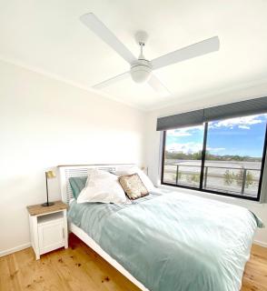 The Views - 3 or 4 Bedroom - Tura Beach - 7