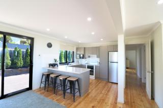 The Views - 3 or 4 Bedroom - Tura Beach - 8