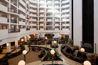 Embassy Suites by Hilton Portland Airport - 8