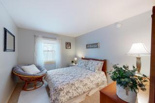 Gone Ski inn - 2