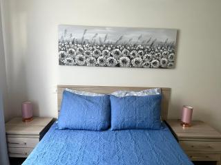 Charming condo with a rooftop, across beach - 3