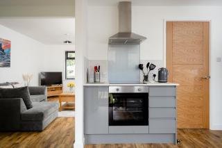 Ness Riverfront Holiday Home - City Centre - Inverness - 1