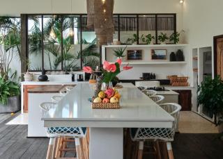 Villa Lileo - Stunning & Bright Luxury 4BR Villa 5 Minutes to Berawa Canggu, Perfect for a Relaxing Getaway - Canggu - 7
