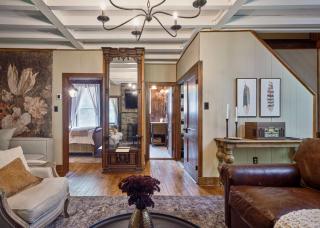Luxuriously Restored Farm Cabin - Mountainhome - 2