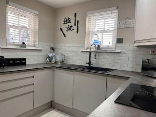 3 Bedroom Cottage in Conwy with Parking Sleeps 4 - Conwy - 1