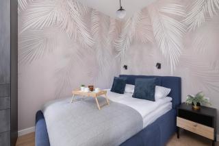 Beautiful Steam Park Apartment with Parking Old Town Cracow by Noclegi Renters - 8