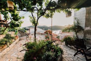 ΙΩ παραδοσιακή κατοικία στα Σύβοτα - 4