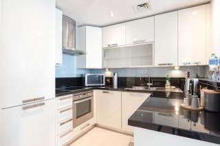 Songs of the Lake by Lagom - Bonnington Apartment Jumeirah Lake Towers, - Dubai - 3