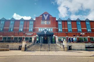 Village Hotel Cardiff - Cardiff - 0