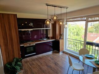 Self Check-IN Free Parking Near Metro Stations and BUS WestSide Studio S6 - Bucarest - 0