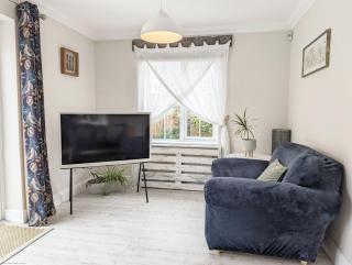 Sweetpea Cottage - Hambrook - 8