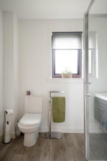 Ness Riverfront Holiday Home - City Centre - Inverness - 4
