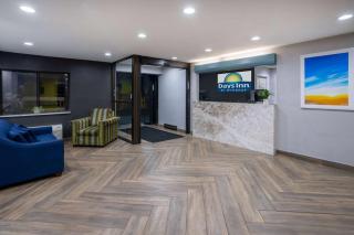 Days Inn by Wyndham Pleasant Prairie Kenosha - Kenosha - 3