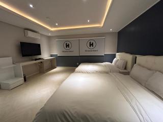 Heimish Hotel - 2