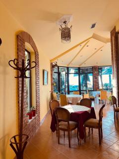 Hotel Saint Marena - Pogradec - 1