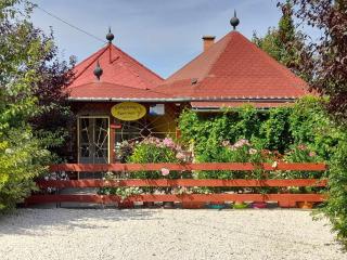 Gyöngyvirág Apartment - 6