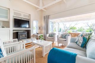 Peaceful Parkland Home on Thesen Islands - Knysna - 3