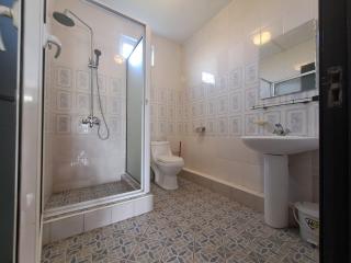 Spacious Three Bedroom Apartment - Grande Gaube - 2