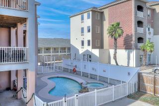 Texas Two Steps From Beach - Padre Island - 8