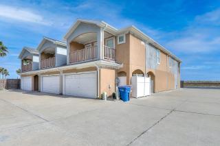Texas Two Steps From Beach - Padre Island - 7