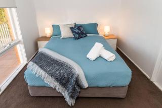 Lochview - 3 bedroom, pet friendly home with views - Merimbula - 9