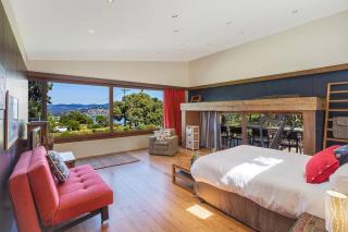 24 Hill Street- Unique 2 bedroom pet friendly home - Merimbula - 3
