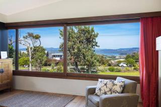 24 Hill Street- Unique 2 bedroom pet friendly home - Merimbula - 2