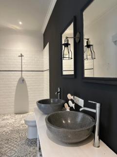 Villa Brigitte Bardot - Modern Family Residence - 4