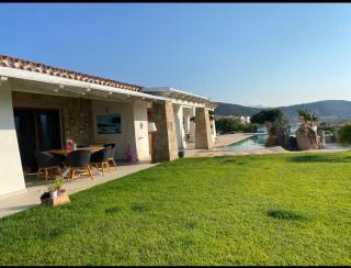 Villa con piscina privata vista tavolara - Tanaunella - 9