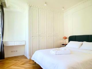 Renovated 23 2BR 6P Champs Elysées-Arc de Triomphe - 3
