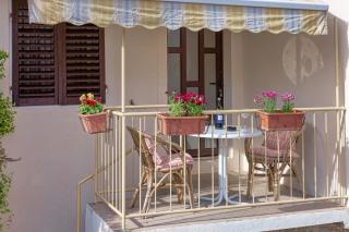 Guesthouse Wish - Stari Grad - 9