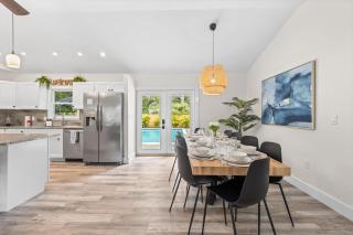 Heated Pool, Arcade, 2 Kings, 75 Tv, Near Ami-img - 6