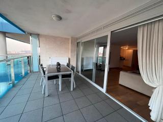 Ocean Village Luxury 2 Bed 2 Bath Apartment - amazing views - pools and jacuzzis - Gibilterra - 9