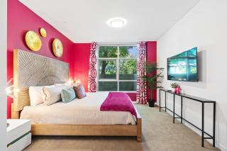 Fairfax District Chic City Oasis 2 BR Apt with Den 136 - Los Angeles - 5