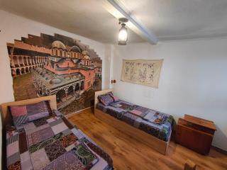 10 Coins Hostel & tours - Sofia - 3