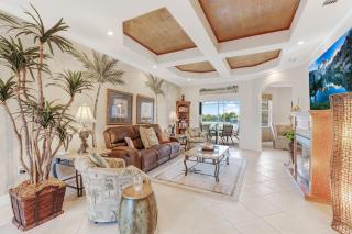Villa Key Largo - Heated Pool & Spa, Private Beach, with Bicycles - Roelens Vacations - Cape Coral - 5