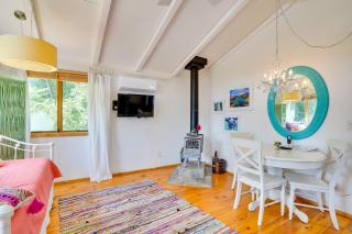 Pet-Friendly Patagonia Apt about 12 Mi to Wineries! - Patagonia - 2