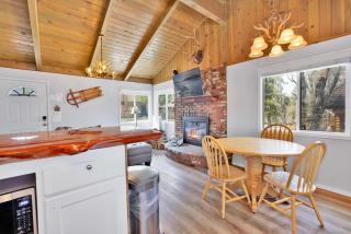 Storyville Hot Tub- Arcade- Walk To Marina Cabin - Big Bear Lake - 3