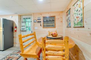 Secluded Murphy Vacation Rental with Private Hot Tub - Murphy - 2