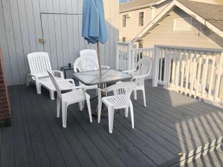 Sandpiper Beachfront Motel - 7