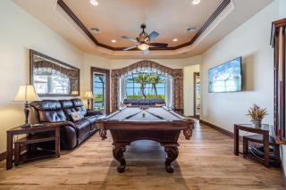 Heated Pool and Spa, Sleeps 16! - Villa Mangrove - Cape Coral - 4