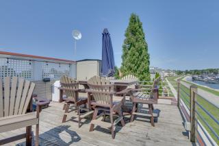 Lakefront Home with Rooftop Deck, Grill, Games! - Hebron - 3