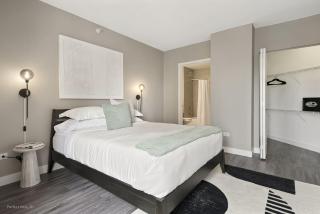The Bernardin Gold Coast Luxury Apartments Near Magnificent Mile - Chicago - 2