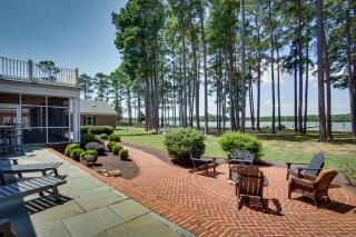 Waterfront Cambridge Gem with Hot Tub, Pool and Dock! - 9