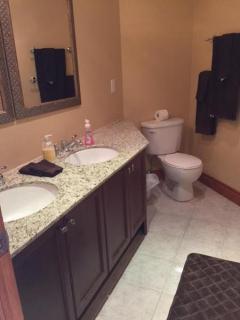 Blue Mountain-Luxurious BlueSki George Chalet, Hot Tub, Pool, Gas Fireplace - Blue Mountains - 8