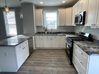completely remodeled 4 bedrooms 2.5 baths - 5