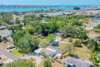 Shawnee Shack! POOL - 4 Bedroom 1 MILE from BEACH! Heated Pool! - Bay Pines - 8