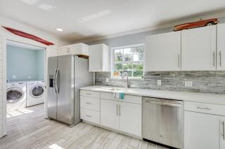 Coastal Home with Heated Pool Mins to Beach and Mayo! - Jacksonville Beach - 2