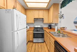 013 - Mountain Haven Condo - Meredith Lodging - Big Bear Lake - 2