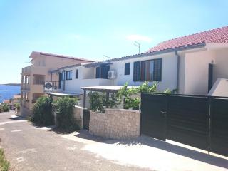 Apartments by the sea Milna, Vis - 21183 - Vis - 0